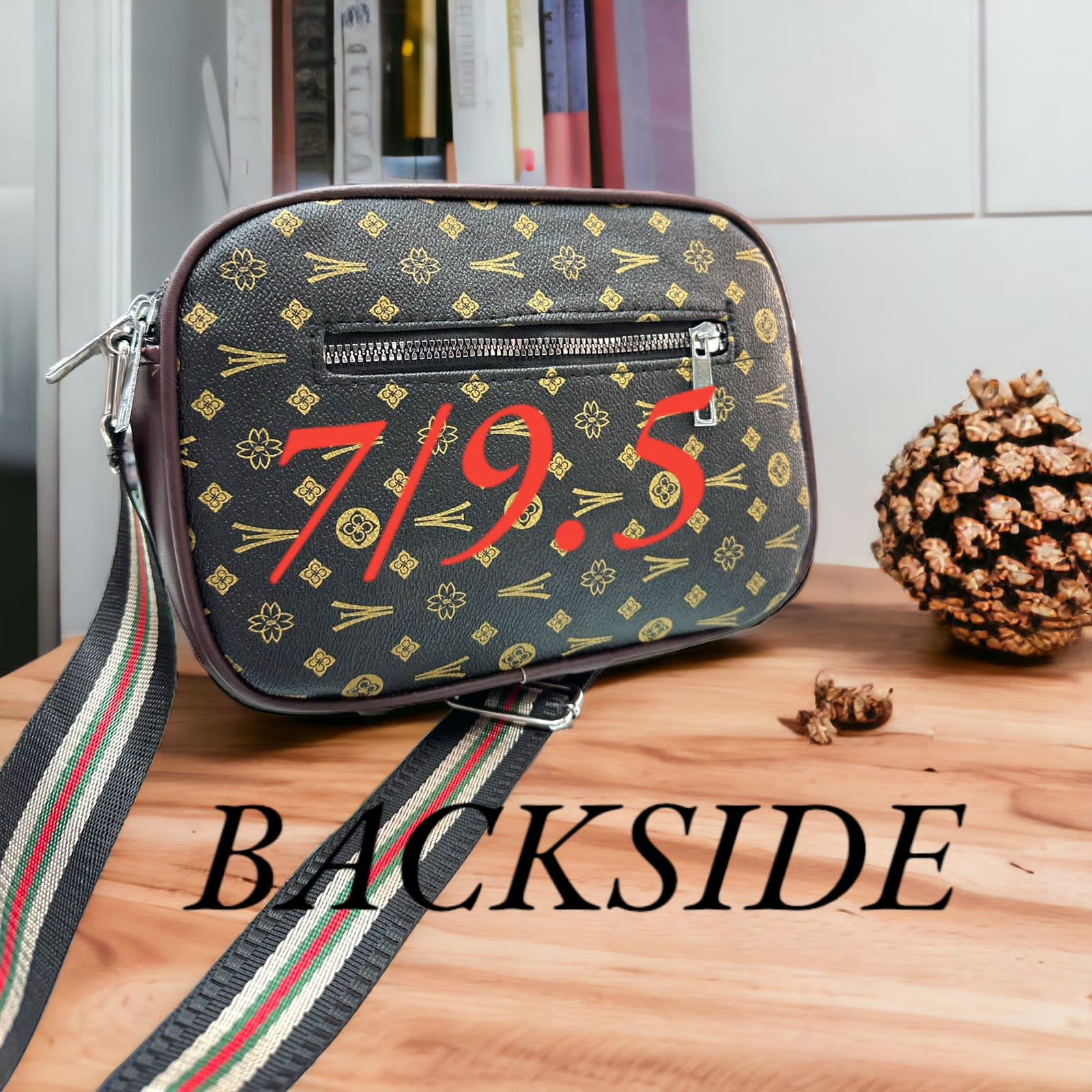 Chic Convenience: Long-Handled Ladies Pouch for Effortless Elegance